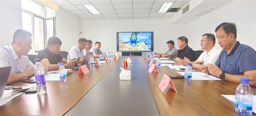 張龍率隊(duì)精準(zhǔn)招商，聚焦新興產(chǎn)業(yè)，深化生物有機(jī)肥料研發(fā)項(xiàng)目對接